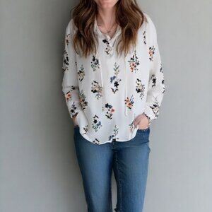 Gilli‎  Evereve White Floral  Corset Front Flowy Top Size Large